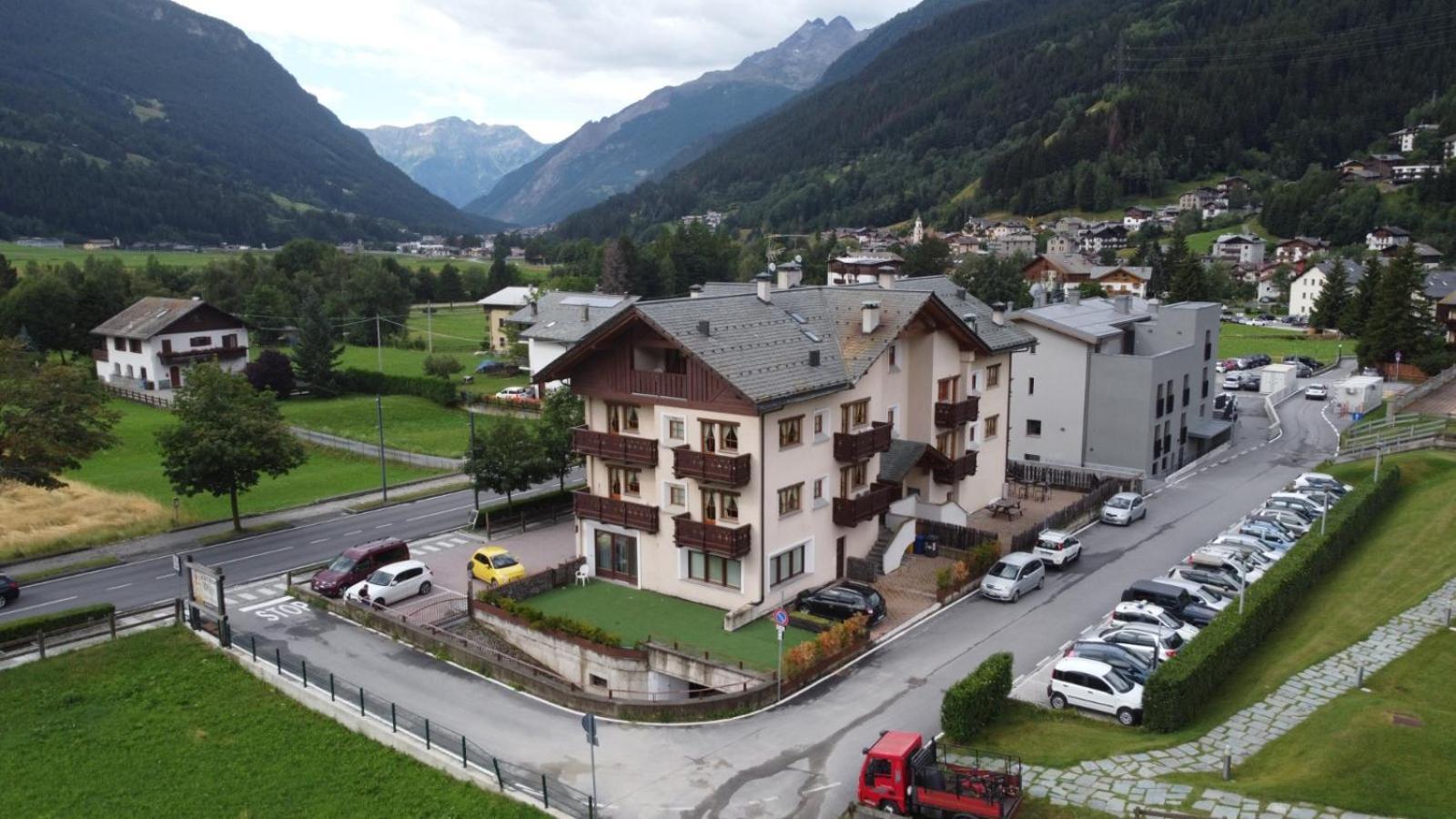 Appartamenti Serena Бормио Экстерьер фото