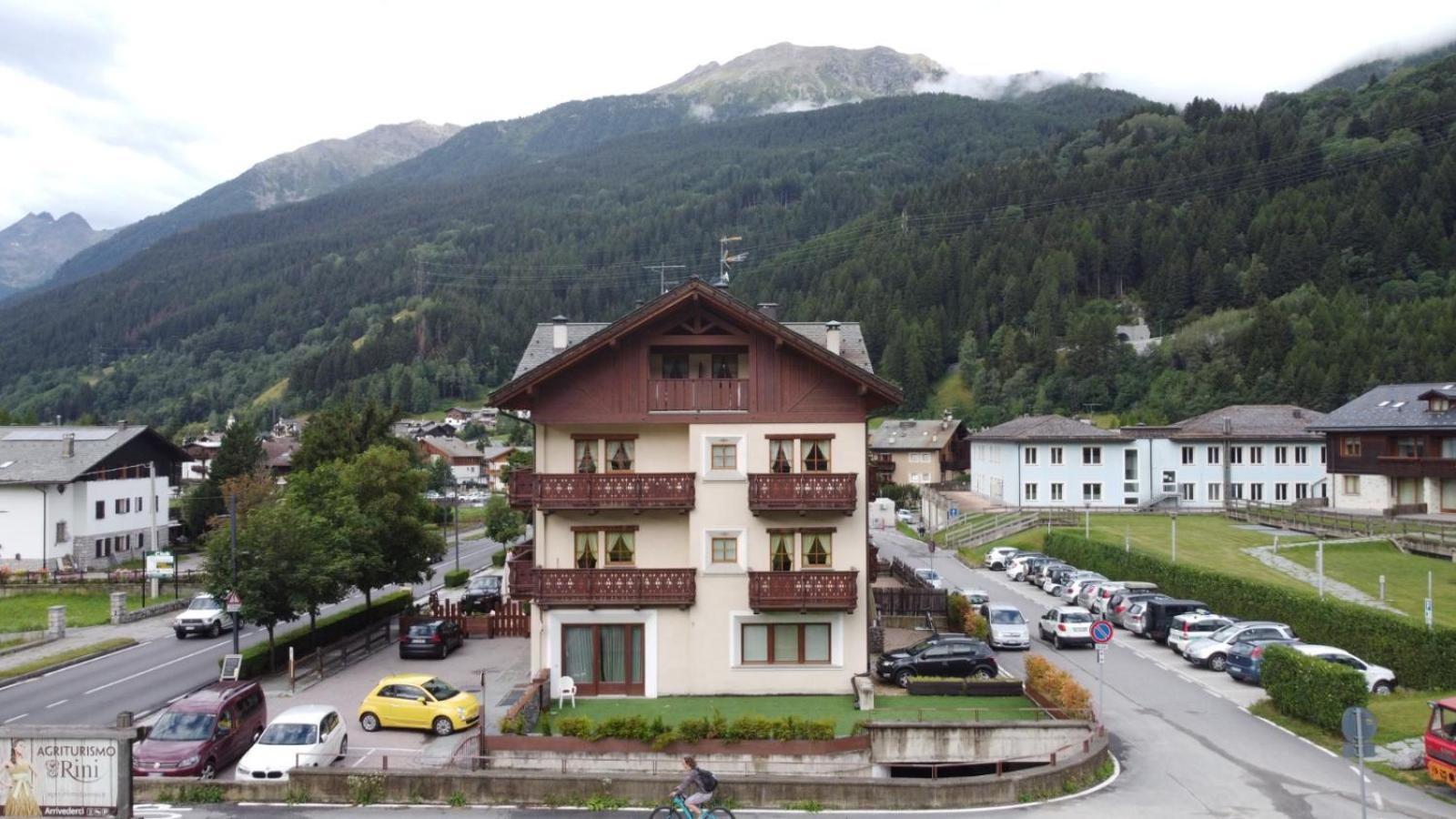 Appartamenti Serena Бормио Экстерьер фото