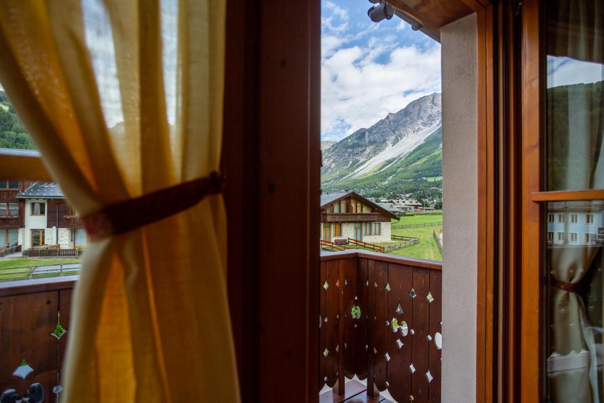 Appartamenti Serena Бормио Экстерьер фото