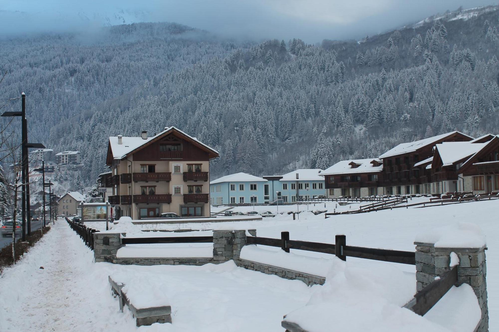 Appartamenti Serena Бормио Экстерьер фото