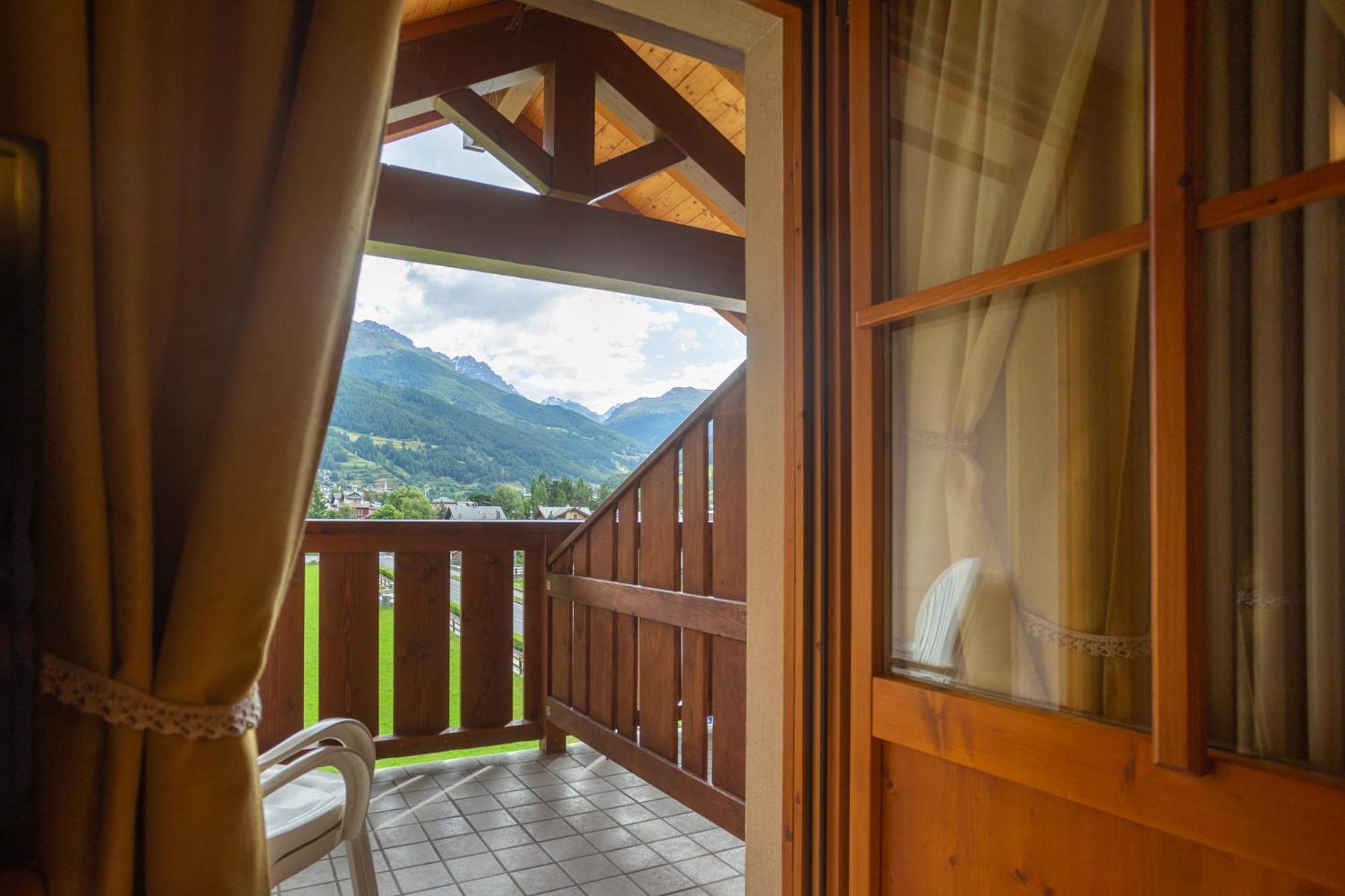 Appartamenti Serena Бормио Экстерьер фото